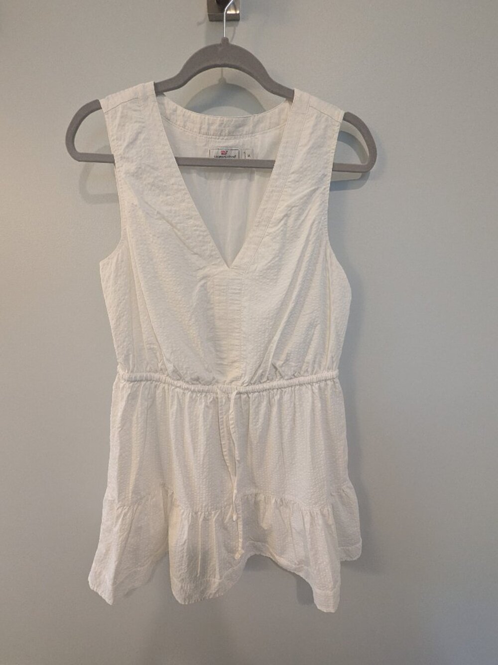 Vineyard Vines Performance White Seersucker Drawstring Tiered Dress - Medium